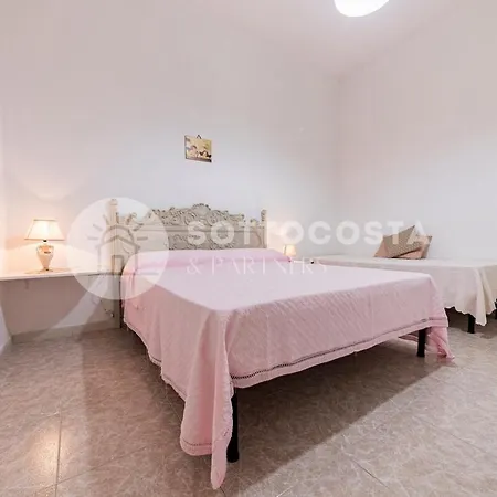 Barbarella's Flat - Daire